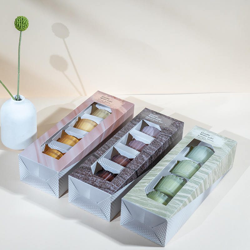 Set de 4 pahare cu lumânări mici din sticlă cu dungi verticale