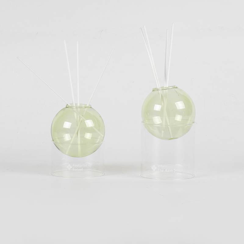 Bază de sticlă transparentă, aromaterapie cu difuzor din stuf de tip bilă de sticlă