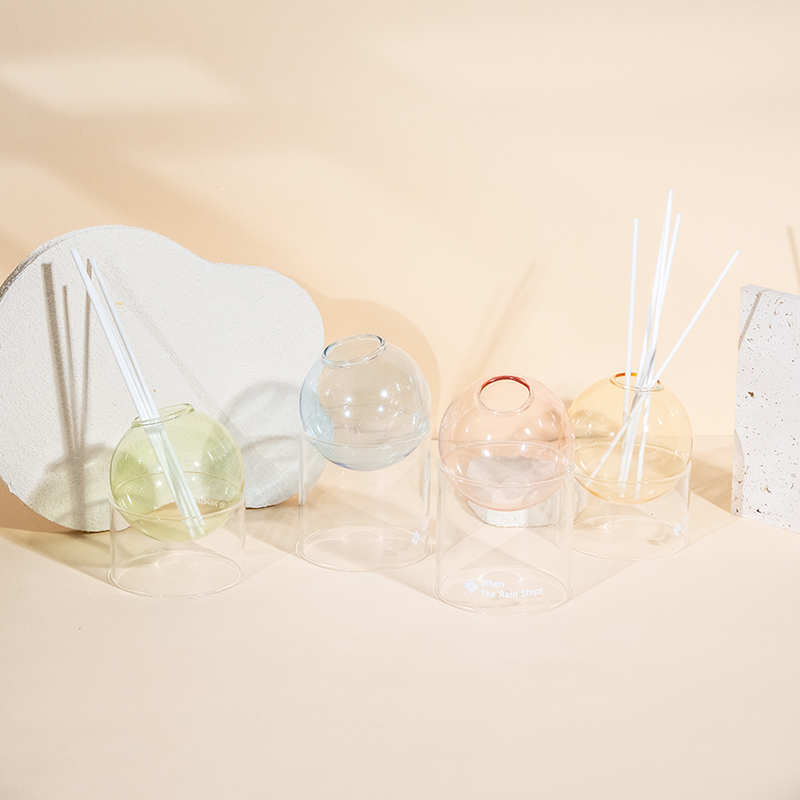 Bază de sticlă transparentă, aromaterapie cu difuzor din stuf de tip bilă de sticlă