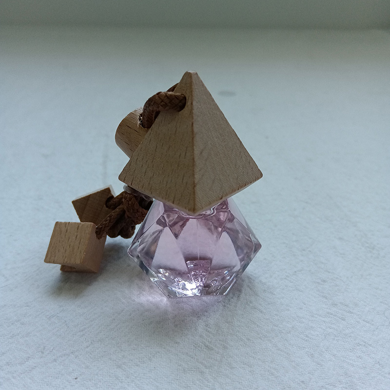 Odorizant triunghiular în formă de diamant pentru agățat pentru mașină/Difuzor de odorizant pentru mașină/Aromatic pentru mașină pentru aer proaspăt/Agățat parfum pentru mașină